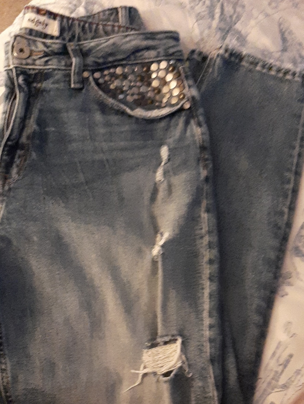 Edgely Taper High Rise Women's Distressed Boyfriend Jeans with Studded Pocket